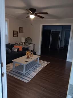 Cute 1BR with Fenced Yard