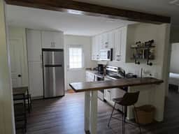 Great 2BR right near downtown