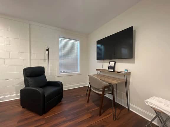 1BR Near Downtown & Mountain Goat Coffee