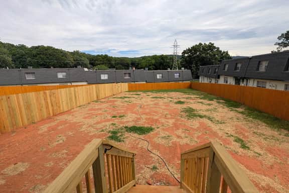 3BR 2.5Bath with EV charger Near Cherrydale