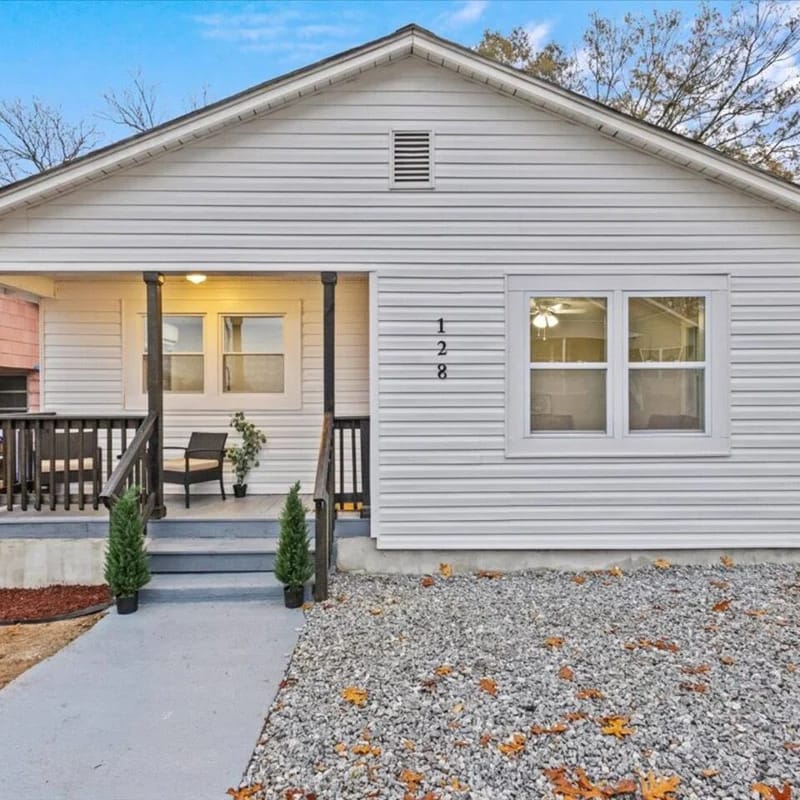 2 BR Close to Wade Hampton & DT